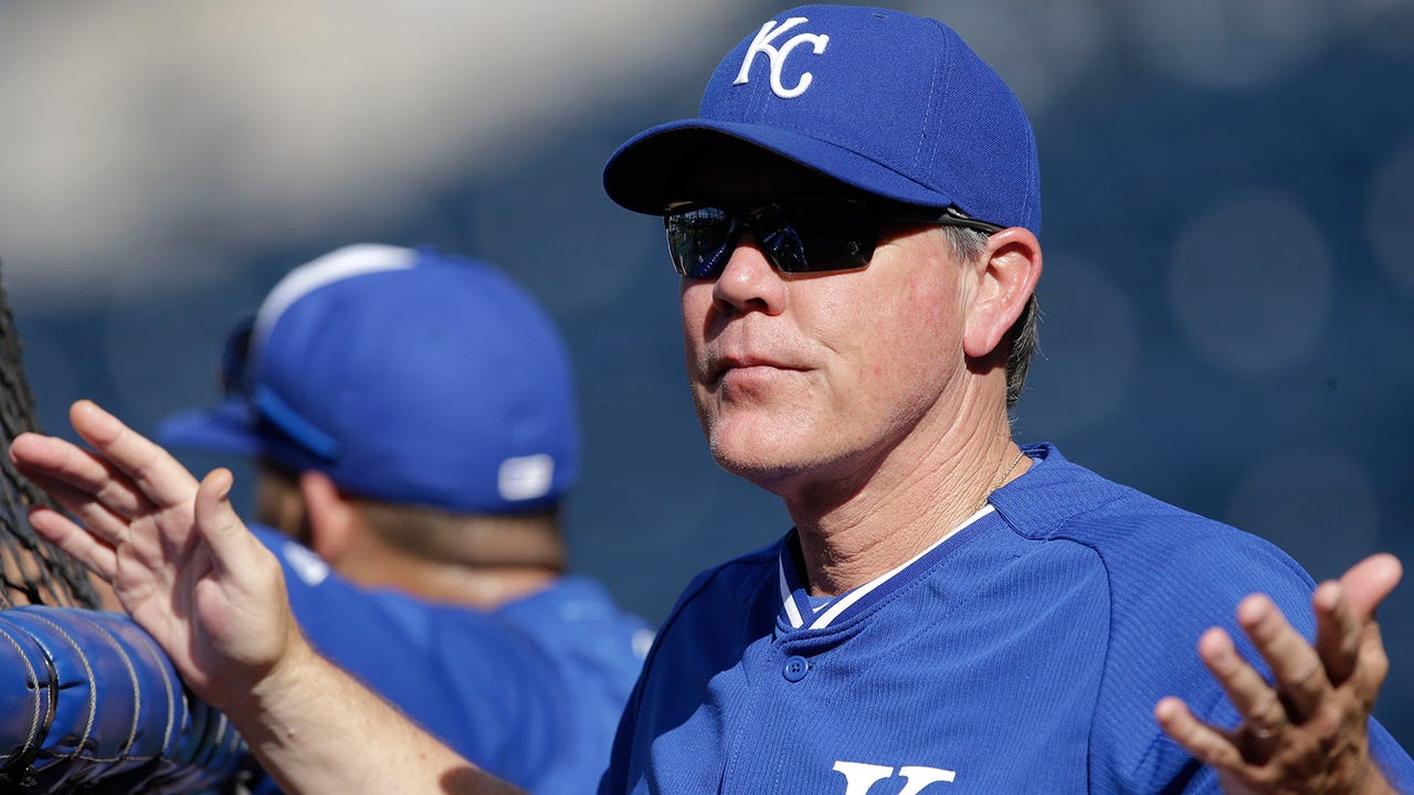 Yost returns to Miller Park for first time since '08 ouster by Brewers